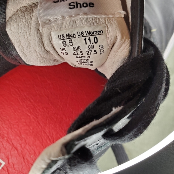 SUPREME X Vans Old Skool perforated leather sz 9.5 - Picture 7 of 9